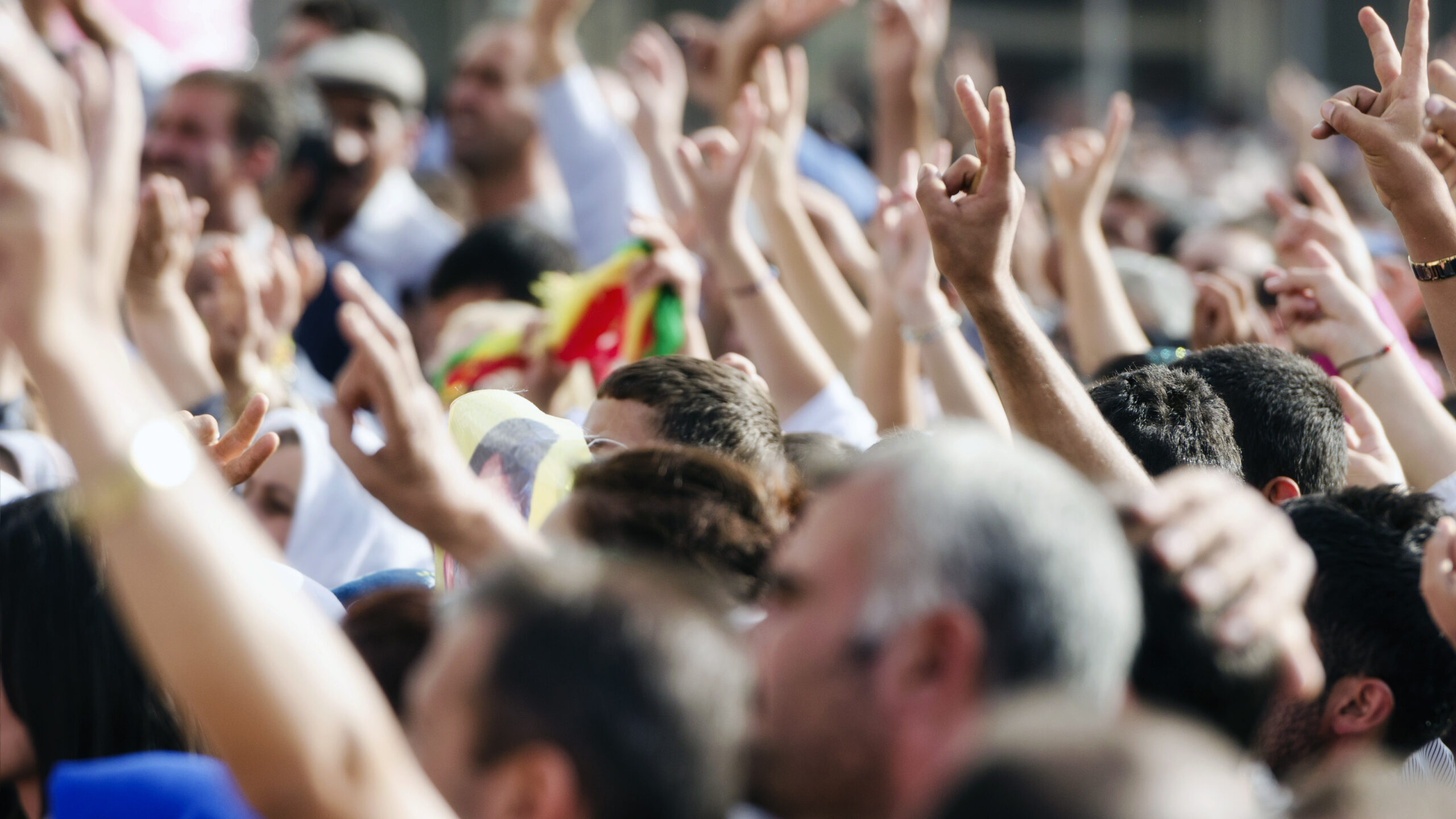 Bridging political divides and preventing political violence with academic research and community leaders 